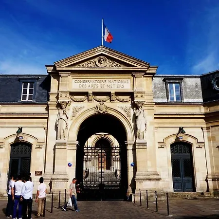 Notre Dame De Nazareth *